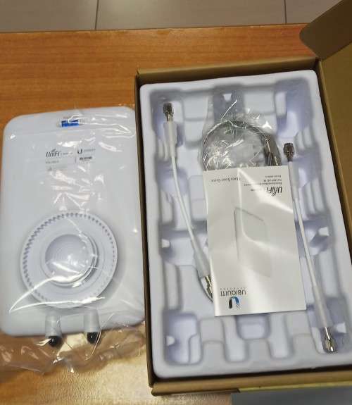 Ubiquiti UniFi Directional Dual-Band Antenna for UAP-AC-M